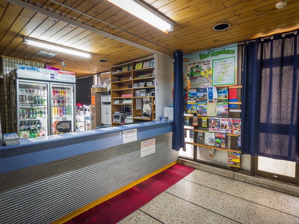 Blue Galah International Backpackers Hostel Аделаида Экстерьер фото